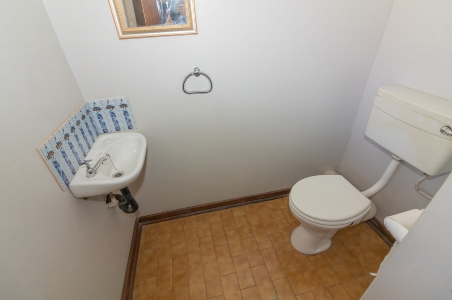 3 Bedroom Property for Sale in Uitsig Free State